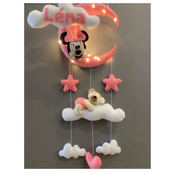 Minnie , alvó maci