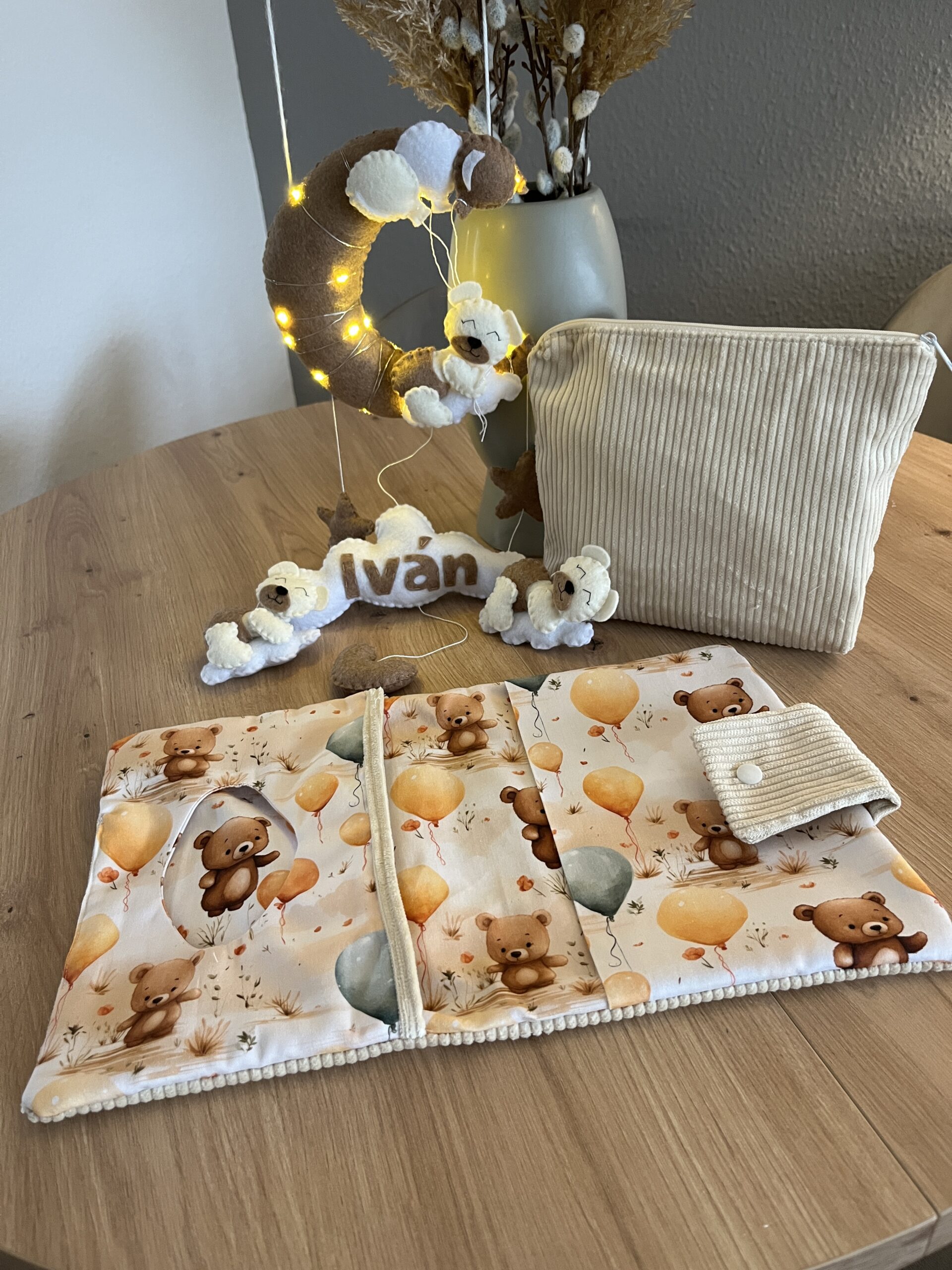 Bézs kordbársony pelenkázó neszeszer őzikés belsővel - Image 6