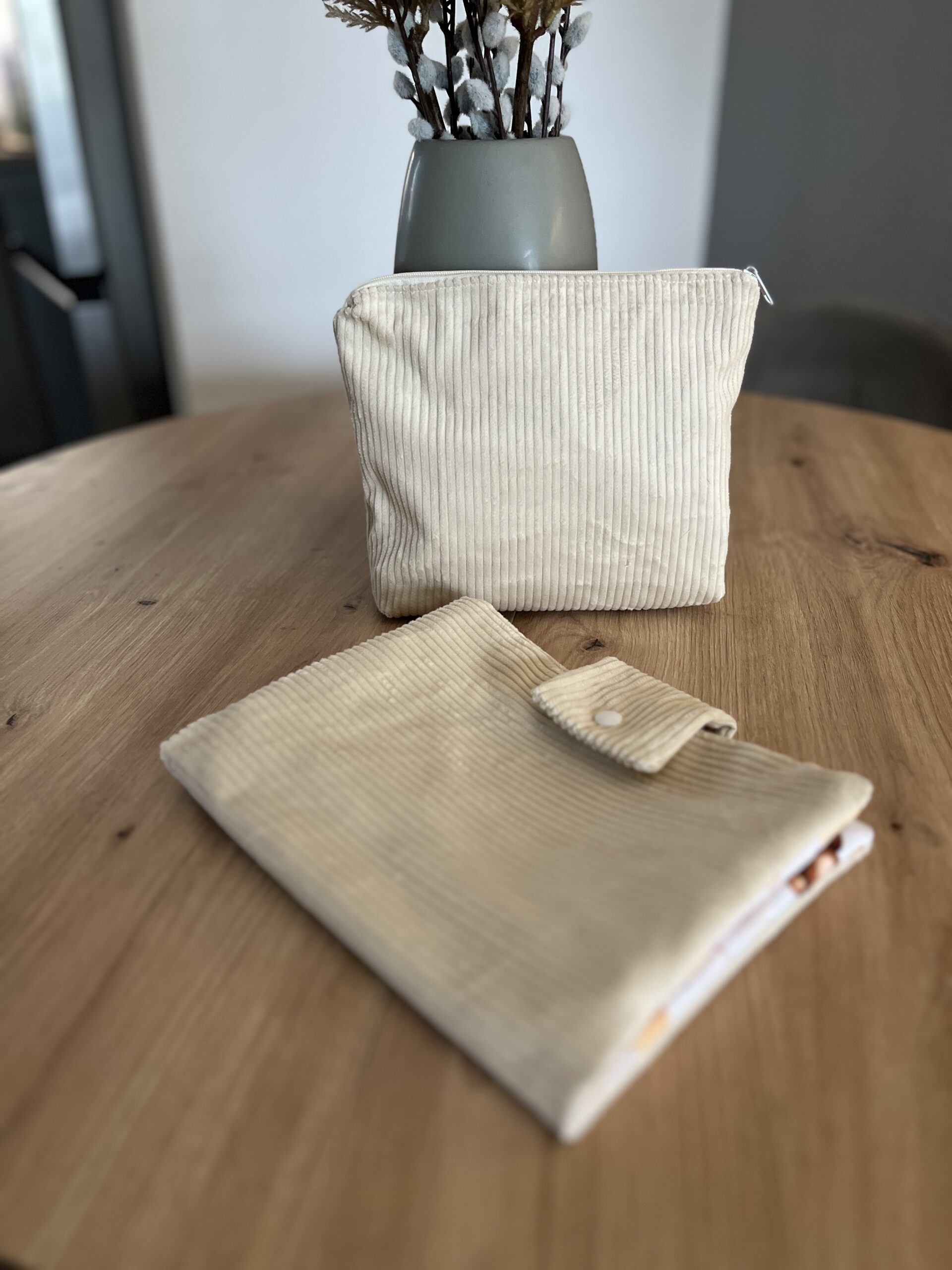 Bézs kordbársony neszeszer - Image 3