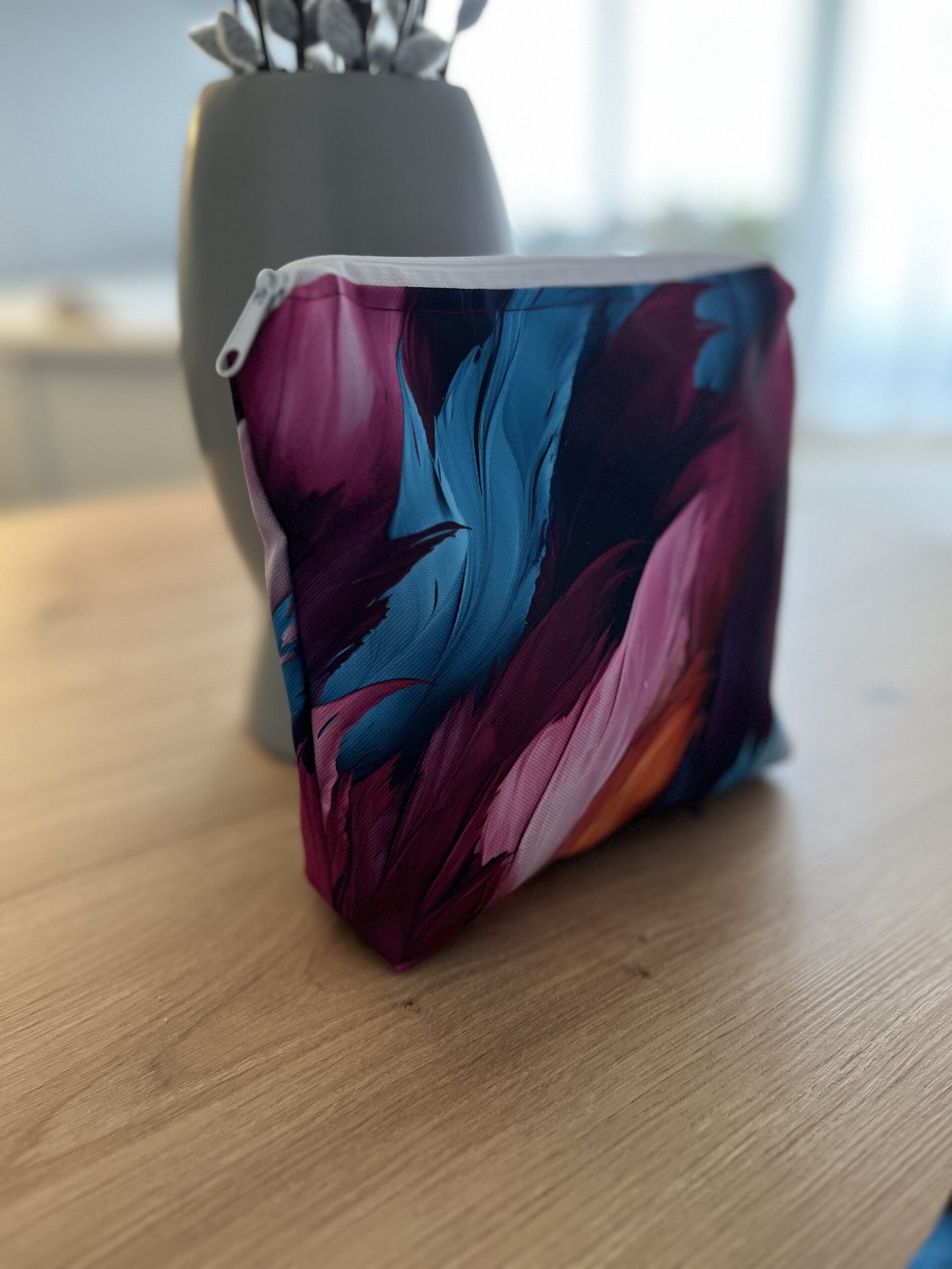 Vízhatlan toll mintás neszeszer - Image 3